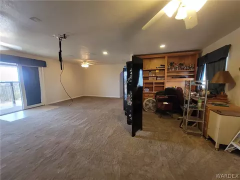 10040 E Lan Dr, Kingman, AZ 86402 photo 3