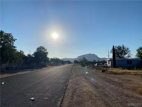 3039 E Suffock Ave, Kingman, AZ 86409 photo 2