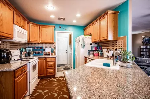 7424 E Brooks Blvd, Kingman, AZ 86401 photo 2