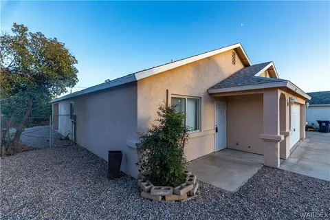 1655 E Thompson Ct, Kingman, AZ 86409 photo 3