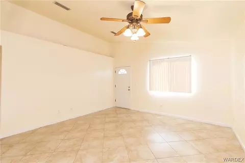 1655 E Thompson Ct, Kingman, AZ 86409 photo 9