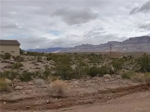 1005 E Supai Dr, Meadview, AZ 86444 photo 2