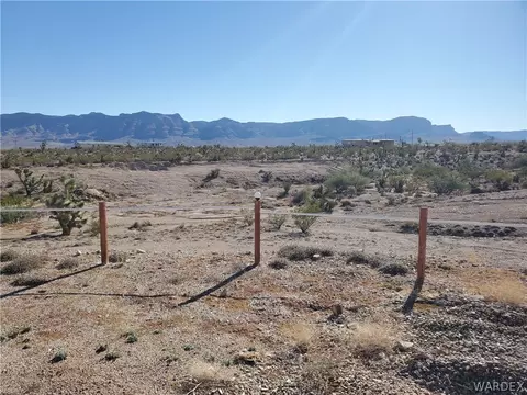 1178 W Echo Dr, Meadview, AZ 86444 photo 4