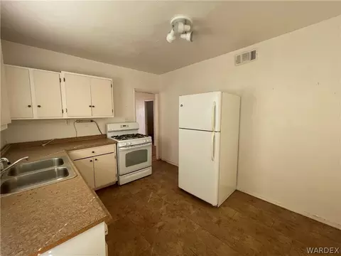 303 N M St, Needles, CA 92363 photo 30