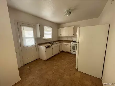 303 N M St, Needles, CA 92363 photo 25