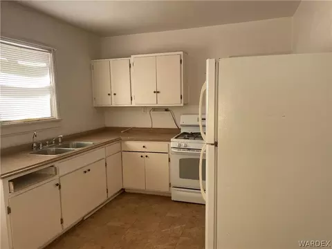 303 N M St, Needles, CA 92363 photo 24