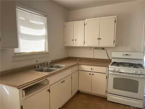 303 N M St, Needles, CA 92363 photo 27