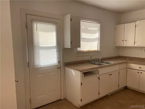 303 N M St, Needles, CA 92363 photo 23