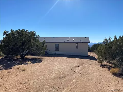 15500 E Dicks Camp Rd, Hackberry, AZ 86411 photo 2