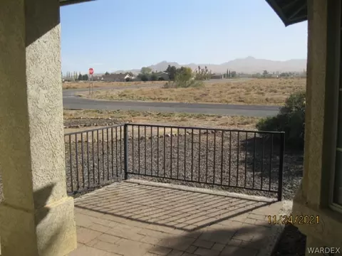 7796 E Concho Dr, Kingman, AZ 86401 photo 3