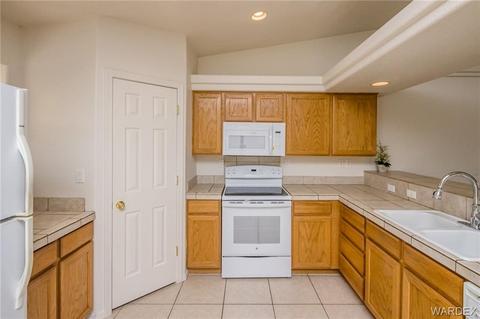 7748 E Devils Arch Dr, Kingman, AZ 86401 photo 15