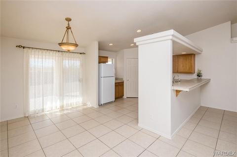 7748 E Devils Arch Dr, Kingman, AZ 86401 photo 12