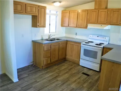 1410 E Devlin Ave, Kingman, AZ 86409 photo 4