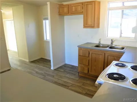 1410 E Devlin Ave, Kingman, AZ 86409 photo 3