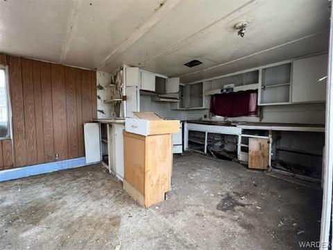 3574 E Warbler Ln, Kingman, AZ 86409 photo 5