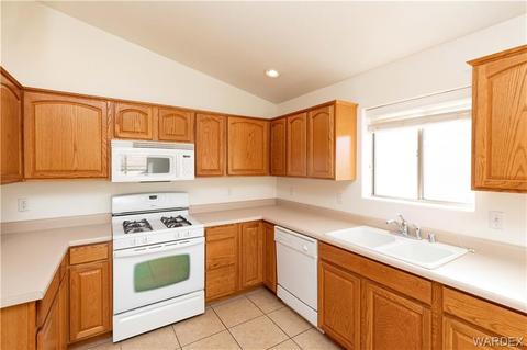 3931 E Snavely Ave, Kingman, AZ 86409 photo 5