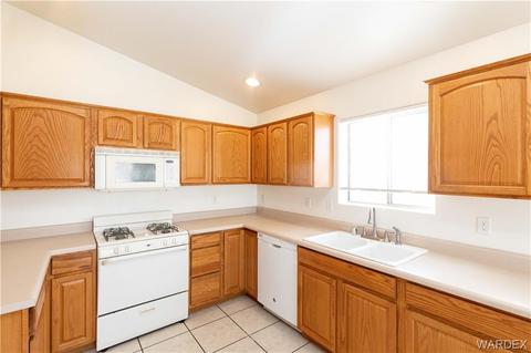 3935 E Snavely Ave, Kingman, AZ 86409 photo 6