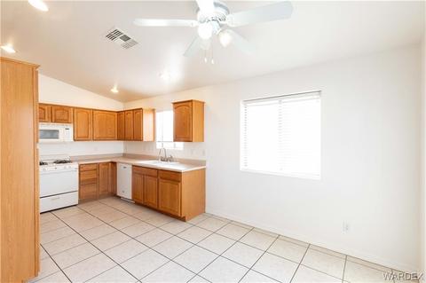 3935 E Snavely Ave, Kingman, AZ 86409 photo 4