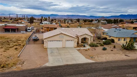 7811 E Devils Arch Dr, Kingman, AZ 86401 photo 1