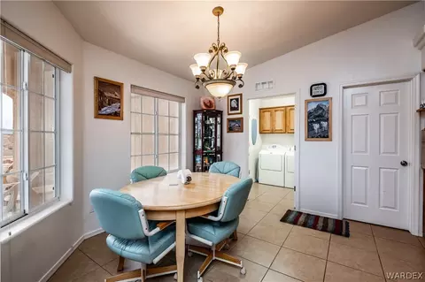 7811 E Devils Arch Dr, Kingman, AZ 86401 photo 6