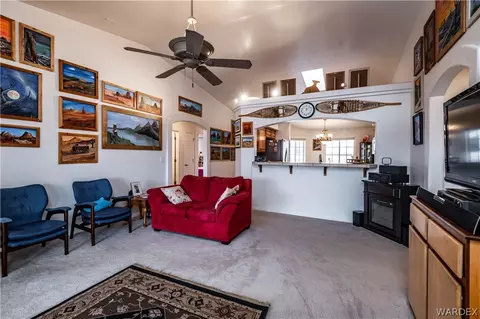 7811 E Devils Arch Dr, Kingman, AZ 86401 photo 10
