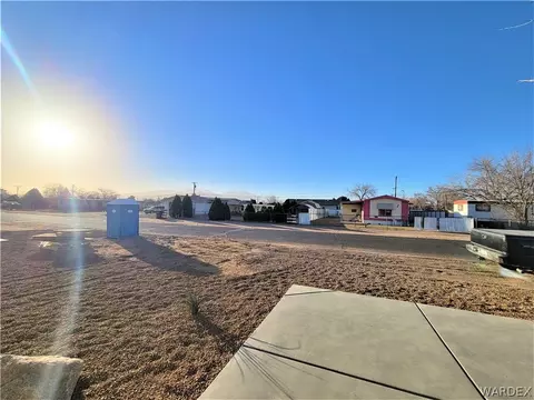 2505 E Thompson Ave, Kingman, AZ 86409 photo 4