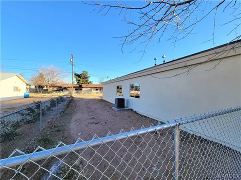 2505 E Thompson Ave, Kingman, AZ 86409 photo 3