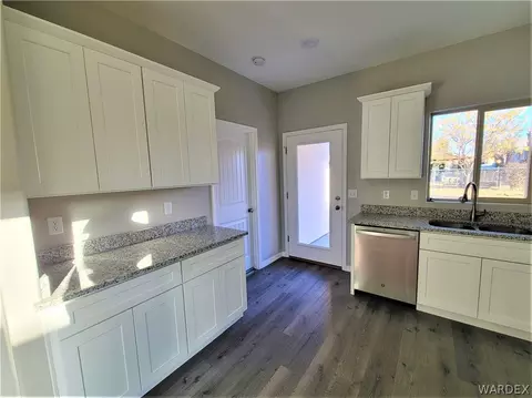 2505 E Thompson Ave, Kingman, AZ 86409 photo 7