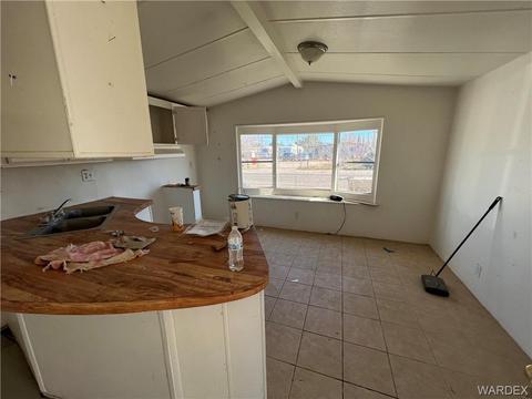 3580 E Cardinal Ln, Kingman, AZ 86409 photo 4
