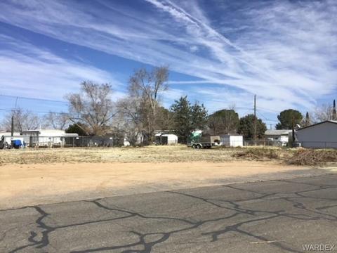3849 E Shaeffer Ave, Kingman, AZ 86409 photo 2