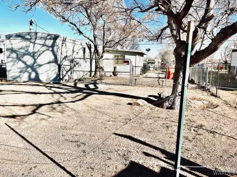3939 E Devlin Ave, Kingman, AZ 86409 photo 2
