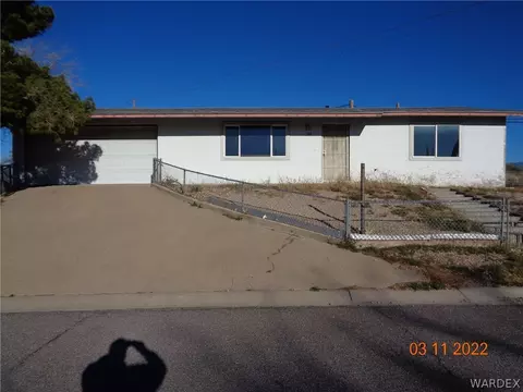 902 Main St, Kingman, AZ 86401 photo 2