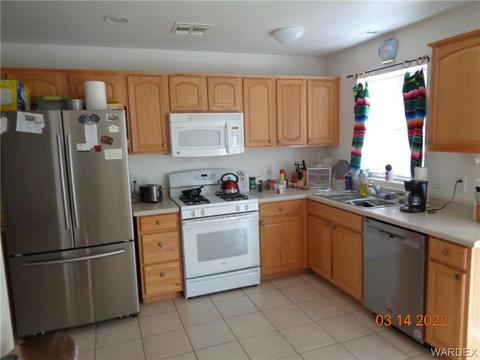 2405 E Lass Ave, Kingman, AZ 86409 photo 2