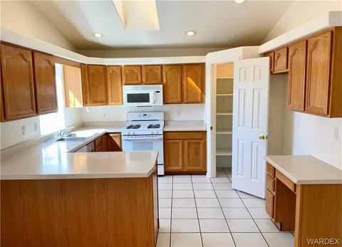 3858 Potter Ave, Kingman, AZ 86409 photo 7