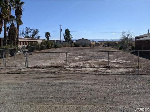 2200 Lone Star Dr, Mohave Valley, AZ 86440