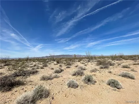 lot2 S Cortaro Rd, Yucca, AZ 86438