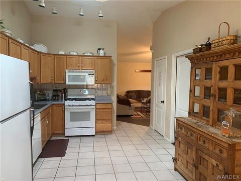 1651 E Thompson Ct, Kingman, AZ 86409 photo 8