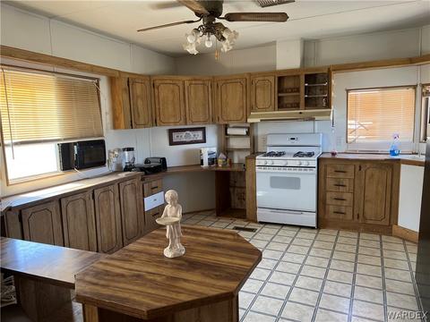 3619 E Robin Ln, Kingman, AZ 86409 photo 2