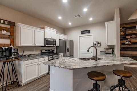 3404 N Apache St, Kingman, AZ 86401 photo 9