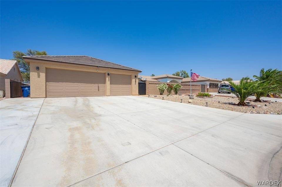 1839 E Lipan Blvd, Fort Mohave, AZ 86426 34 Photos MLS 992173 Movoto