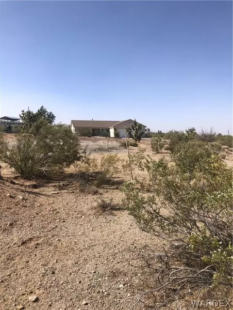 75 E Spencer Dr, Meadview, AZ 86444 photo 6