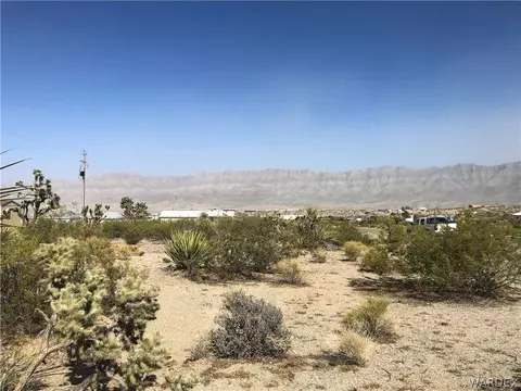 75 E Spencer Dr, Meadview, AZ 86444 photo 3