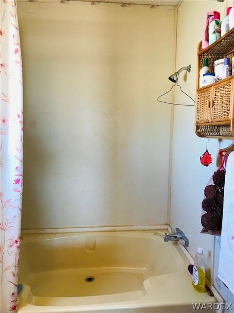 2005 E Shadow Ln, Yucca, AZ 86438 photo 29