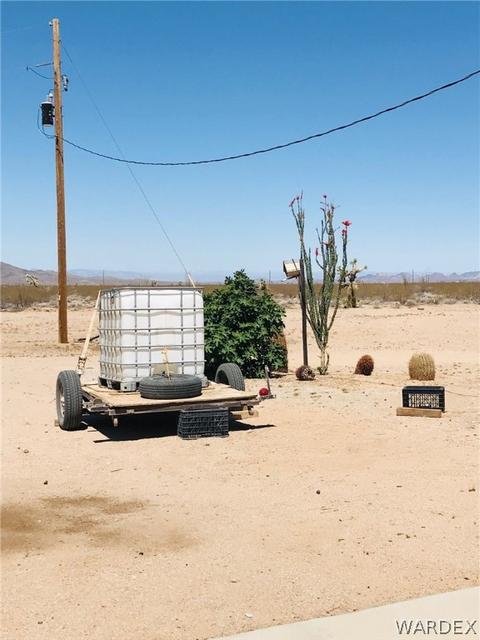 2005 E Shadow Ln, Yucca, AZ 86438 photo 10