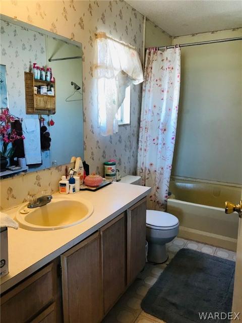 2005 E Shadow Ln, Yucca, AZ 86438 photo 27