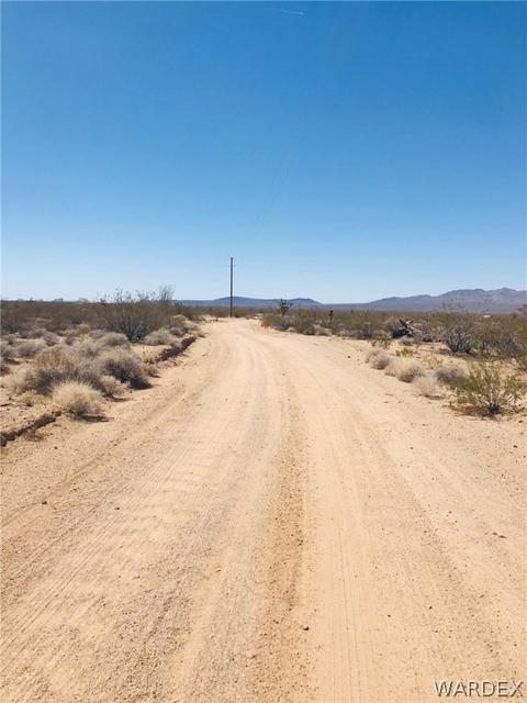 2005 E Shadow Ln, Yucca, AZ 86438 photo 36