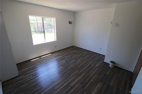 542 E Berk Ave, Kingman, AZ 86409 photo 11