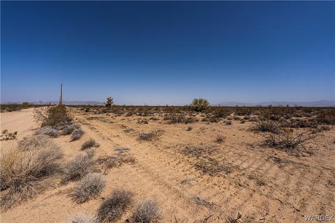 000 Box Cyn, Yucca, AZ 86438