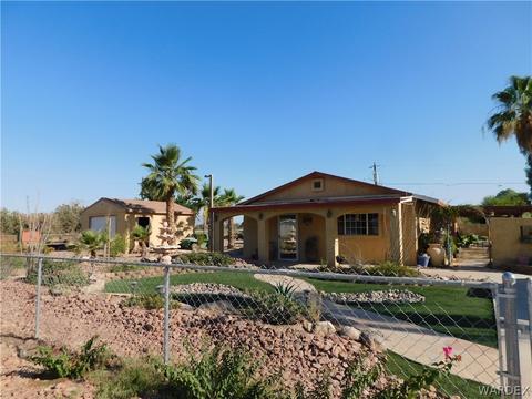 2009 E Hackamore Dr, Mohave Valley, AZ 86440 photo 1