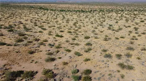 013 W Chuar Dr # d, Golden Valley, AZ 86413